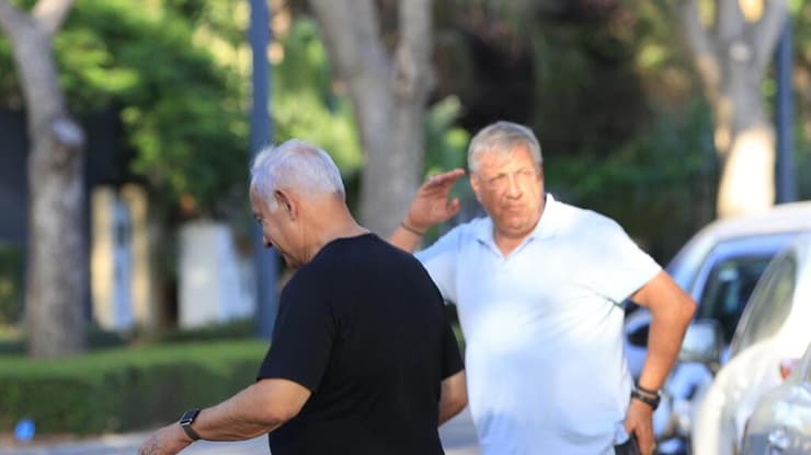 בנימין נתניהו ויעקב ברדוגו (צילום: אלעד גרשגורן) איתמר בן גביר, בנימין נתניהו, יריב לוין ויעקב ברדוגו