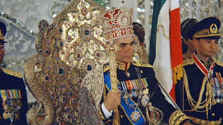 מוחמד רזא שאה פהלווי, השאה האחרון ביראן