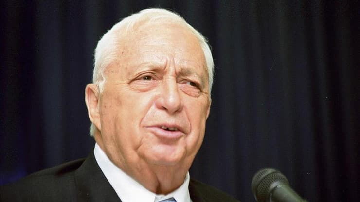 חטף ביקורת בשידור חי. אריאל שרון ז"ל (צילום: דוד רובינגר) אריאל שרון ז"ל