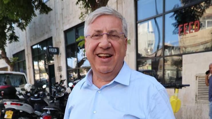 ברדוגו. לוביסט של חקירה נגד כלי תקשורת מתחרה (צילום: מוטי קמחי) יעקב ברדוגו וניר חפץ