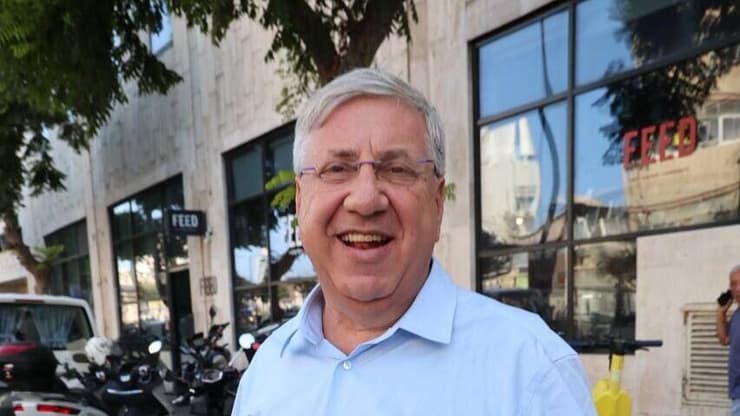 יעקב ברדוגו וניר חפץ