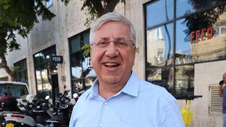 "מה ברדוגו צריך להגיד?" (צילום: מוטי קמחי) יעקב ברדוגו וניר חפץ