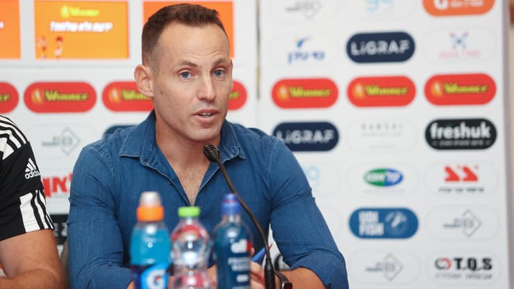 חוזר להפועל ת"א. בוקסנבוים (צילום: עוז מועלם) עומר בוקסנבוים המנהל המקצועי של הפועל ת"א