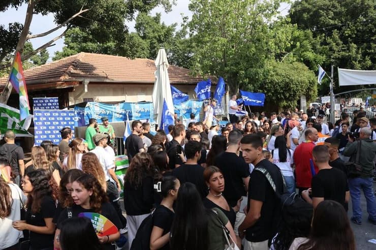 תרגיל בחירות של בית ספר בליך (צילום: מוטי קמחי ) תרגיל הבחירות של בית ספר בליך