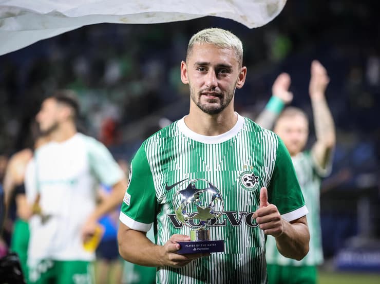 אצילי בקדנציה במכבי חיפה. "הצעתי את עצמי ויזמתי את הניסיון לחזור, אבל עד ליום האחרון של ההחלטה אף אחד לא חזר אליי" (צילום: עוז מועלם) עומר אצילי שחקן מכבי חיפה