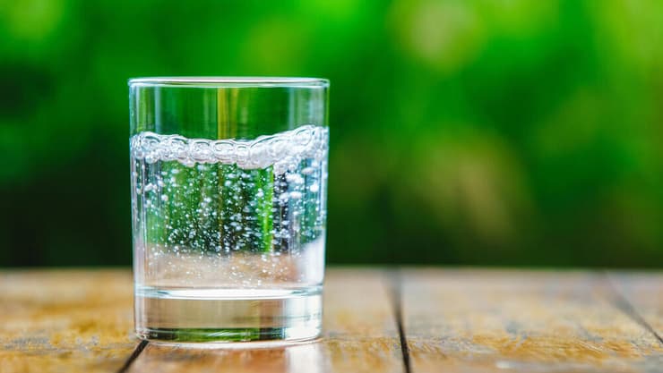 צילום: shutterstock דילמה תוססת: משקאות קלים