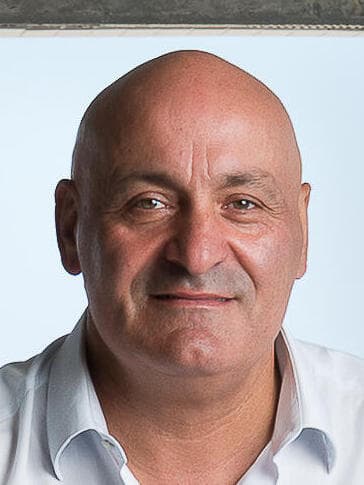 יוסי אברהמי, יו"ר ובעלים קבוצת יוסי אברהמי