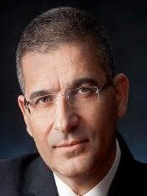 מנכ"ל אאורה, יעקב אטרקצ'י