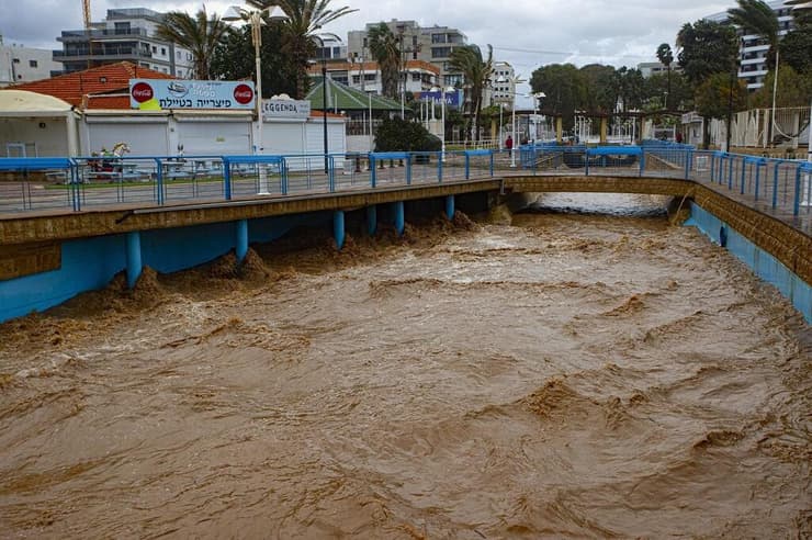 שיטפון בנחל הגעתון בנהריה