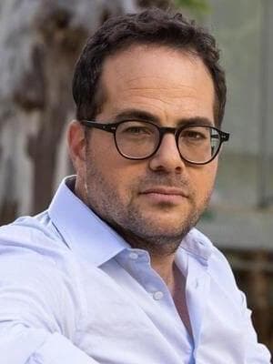 פרופסור יניב רוזנאי 