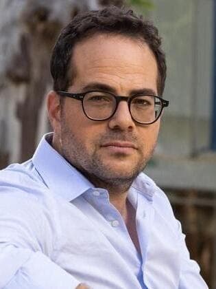 פרופסור יניב רוזנאי 