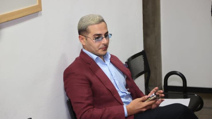 "נוכל הטינדר" סיימון לבייב (צילום: מוטי קמחי) סיימון לבייב
