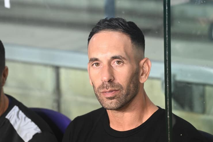 אין מקום לטעויות. נמני (צילום: יאיר שגיא) מאמן הפועל חדרה אסף נמני