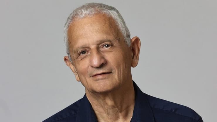 נחום ברנע