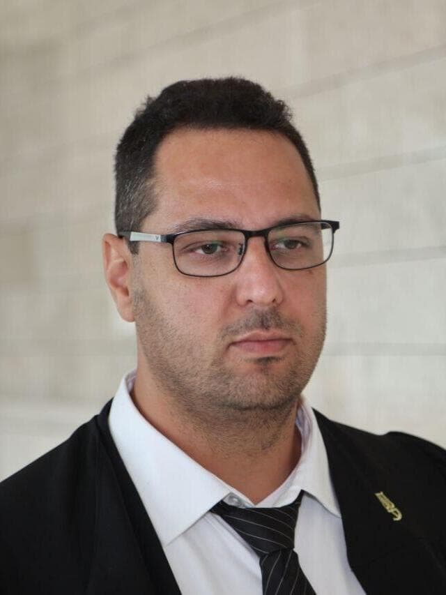 אורי סקוזה