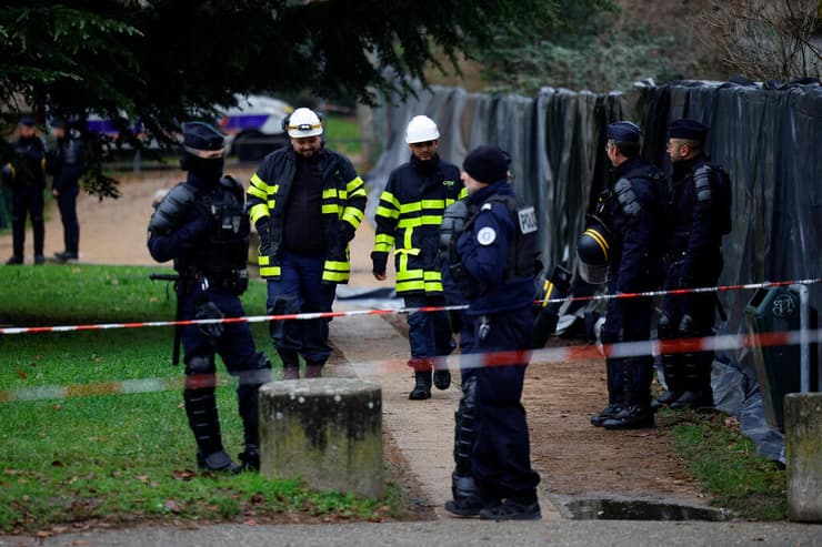 הבניין שנשרף סמוך לליון בצרפת