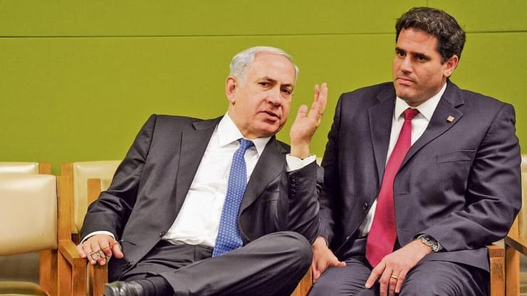 בישראל מודים שדרמר נכשל? השר לצד ראש הממשלה (צילום: שחר עזרן) רון דרמר ובנימין נתניהו