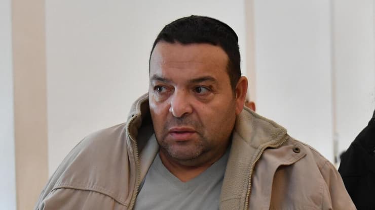 אוחנה לאחר פציעתו בפיגוע לפני ארבע שנים (צילום: יואב דודקביץ') החובש עופר אוחנה בדיון מול משפחת המחבל