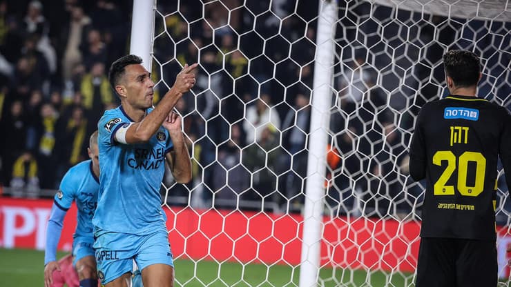 ערן זהבי מול בית"ר (צילום: עוז מועלם) ערן זהבי