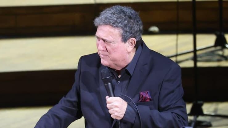 יהורם גאון ואסתר עופרים