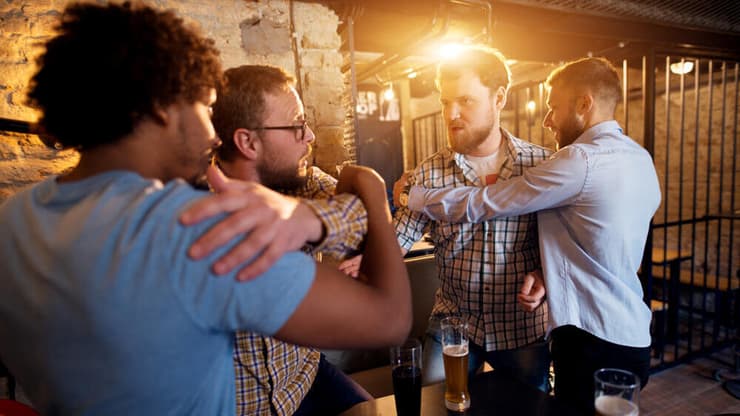 אלימות קרב ויכוח עימות אילוסטרציה 