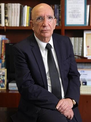 עו"ד ששי גז