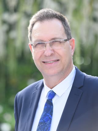 עו"ד רענן קריב 