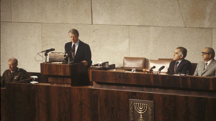 נשיא ארה"ב ג'ימי קרטר נואם ב כנסת ישראל 1979