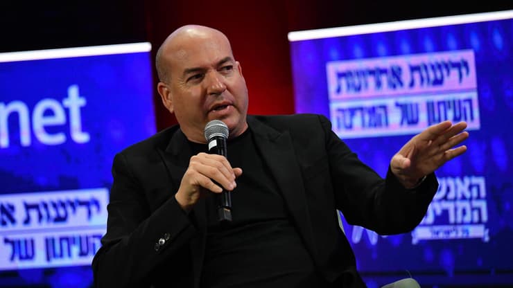 אייל ברקוביץ' ורן בוקר