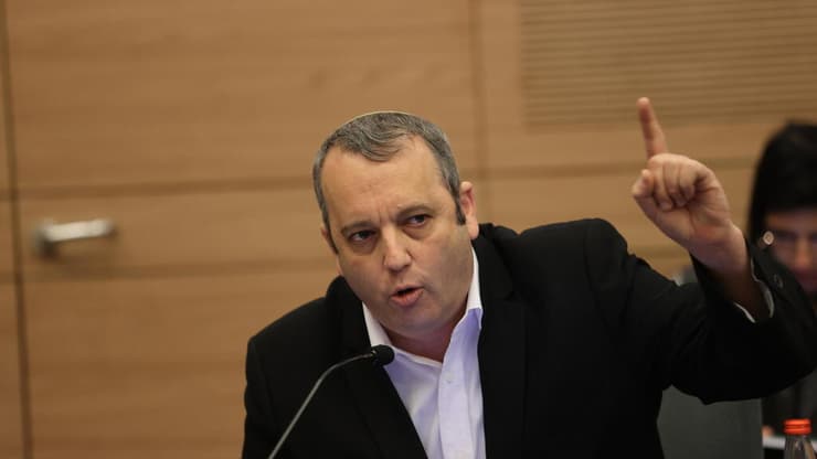 ח"כ קריב (צילום: אלכס קולומויסקי ) ועדת חוק חוקה ומשפט