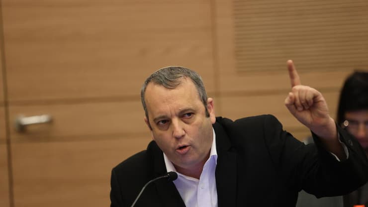 ועדת חוק חוקה ומשפט