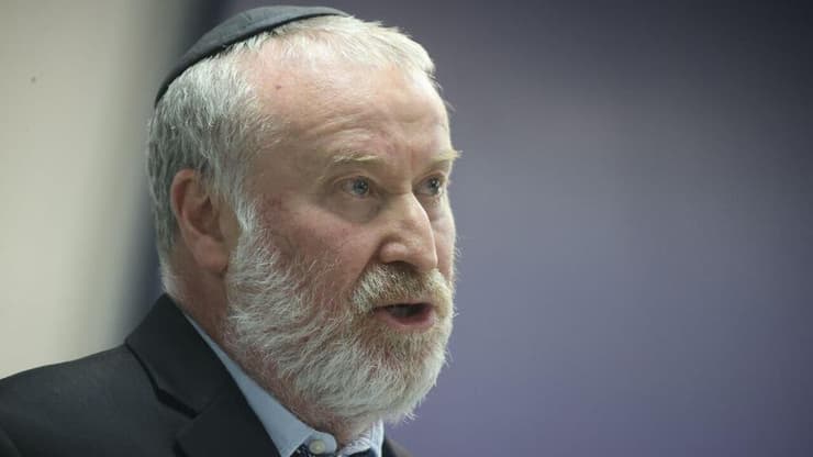 אביחי מנדלבליט