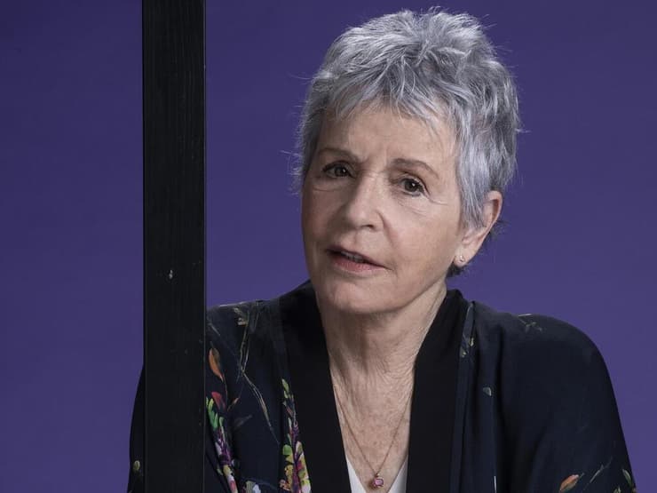 לאורה ריבלין