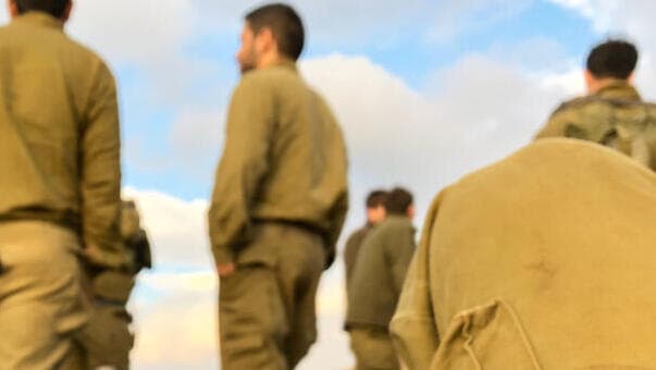 אילוס חיילים מילואים מילואימניקים