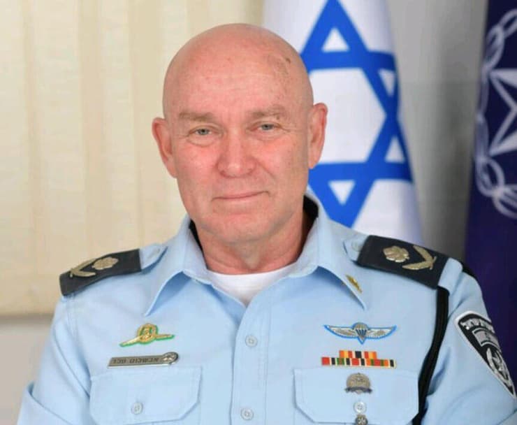 ניצב אבשלום פלד 