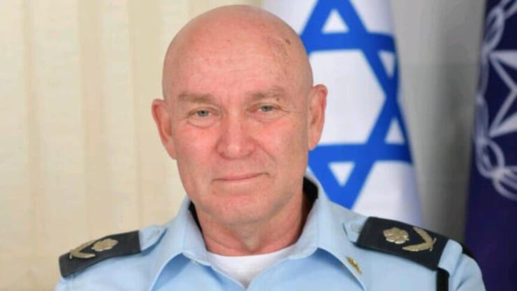 ניצב אבשלום פלד 