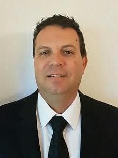 עו"ד יורם שר