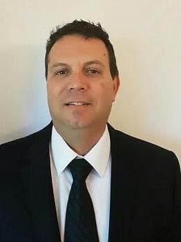 עו"ד יורם שר