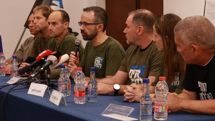  מסיבת עיתונאים של המילואימניקים