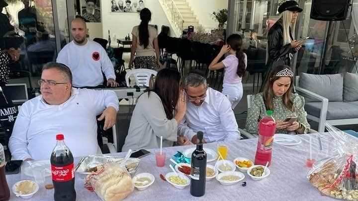 חברי הליכוד במסיבה