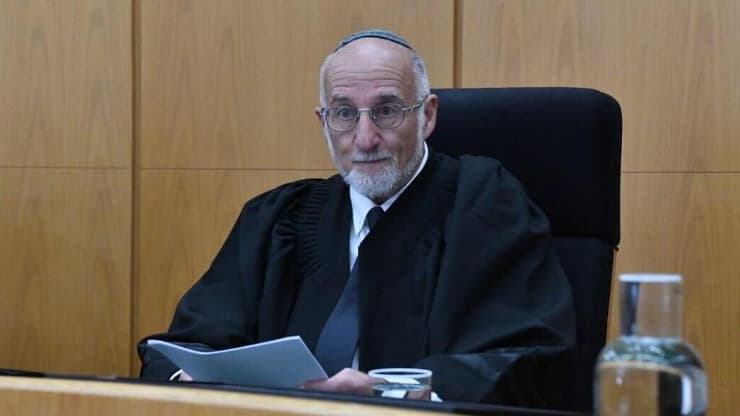 השופט אשר קולה 