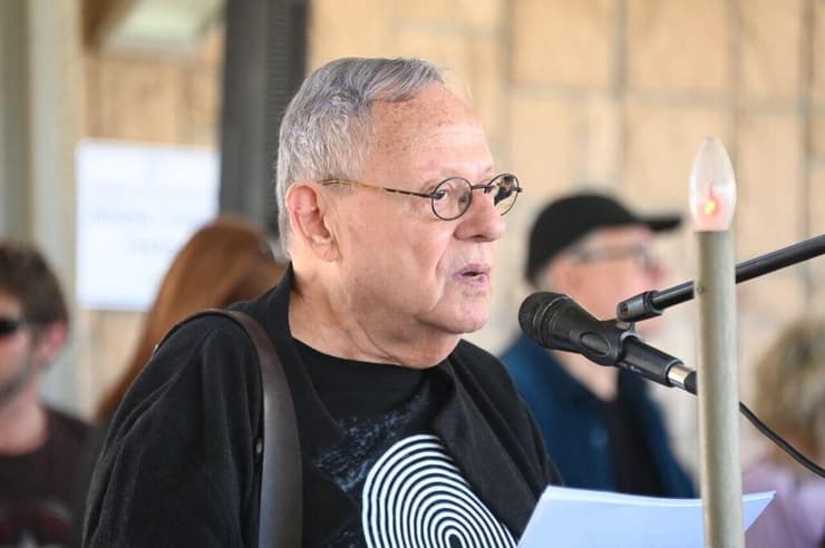פרופ' מנחם פרי, מתוך הלוויתו של מאיר ויזלטיר