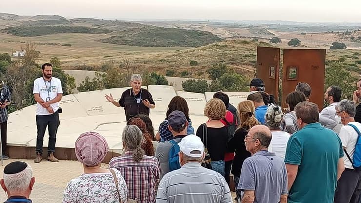 בשביל הנופלים