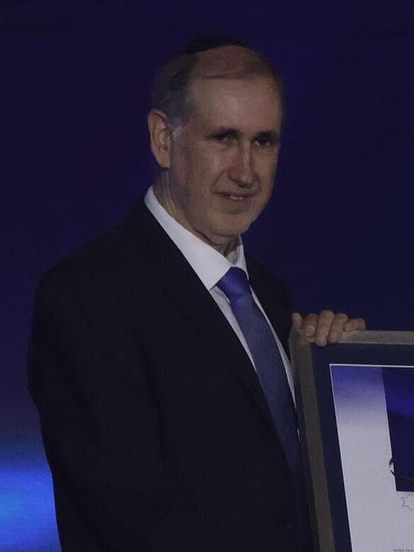 פרופ' דב שוורץ (צילום: אוליבייה פיטוסי) דב שוורץ חתן פרס ישראל