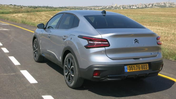 סיטרואן e-C4 X