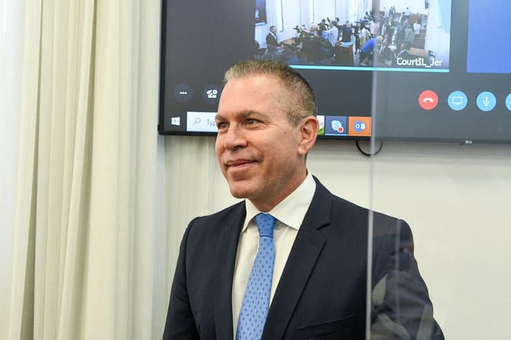 גלעד ארדן בבית המשפט המחוזי בירושלים