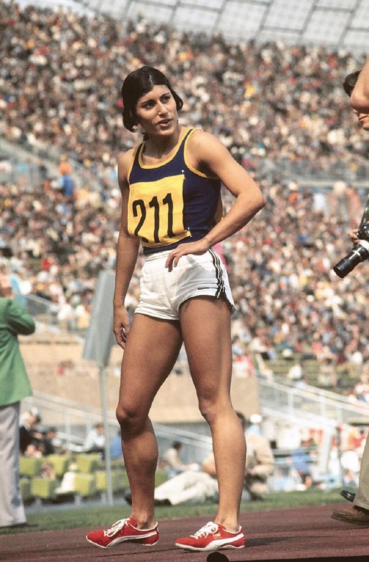 אסתר רוט שחמורוב על המסלול האולימפי ב־1972
