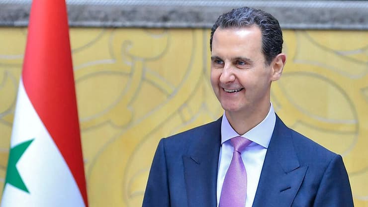 אסד. "היה מגיע, עוצר ושופט אנשים לפי המראה. הימים האלה חלפו" (צילום: AFP PHOTO / HO / SANA) נשיא סוריה בשאר אסד ביקור ב סעודיה פסגת הליגה הערבית