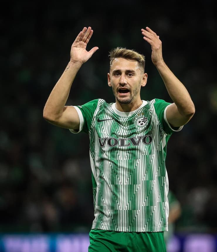 השיחה עם ברק בכר הטתה את הכף לטובת החזרה למכבי חיפה (צילום: עוז מועלם) עומר אצילי