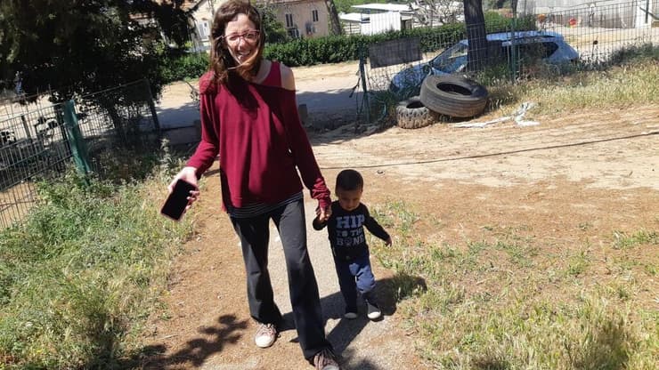 ''למראה השדוף שלי הייתה השפעה על מערכות יחסים''. דנה לוטן (צילום: מתוך האלבום הפרטי) דנה לוטן